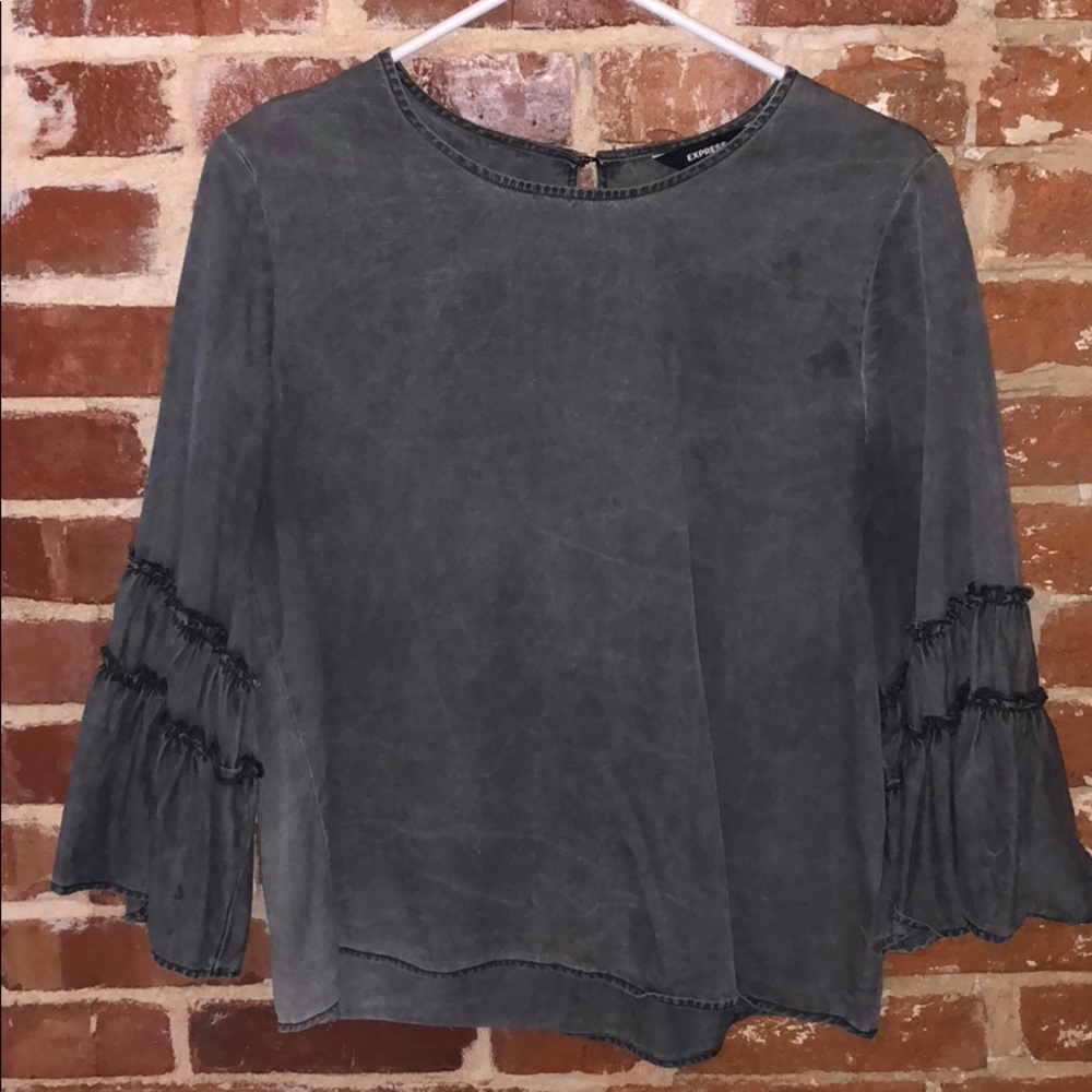 Express 3 quarter length shirt